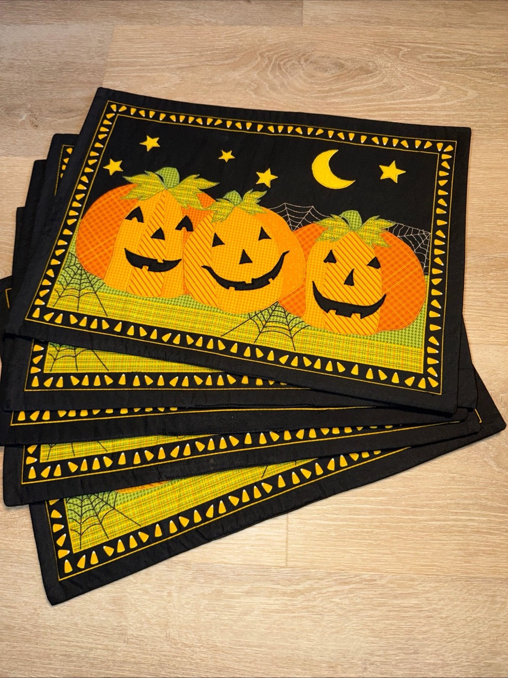 Kohl's Halloween Quilted Placemats Retro Pumpkin Jack O Lantern Table Place Mats